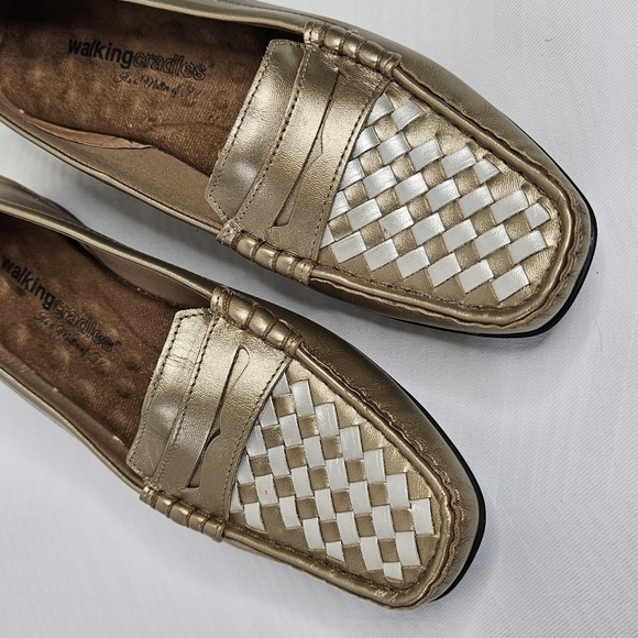 Walking Cradles gold and silver loafer with woven front 8.5 N - Picture 10 of 13